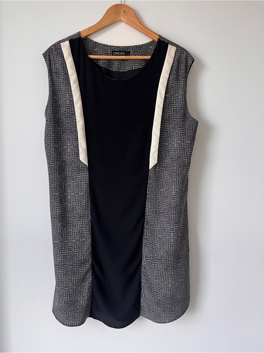 Cokluch Colour Block Shift Dress | Size L | Made in Canada | Modern Minimalist